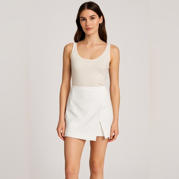 White House Black Market Dresses & Skirts - 🤍 NWT White House Black Market Cream Pencil Skirt – Size 2 🤍